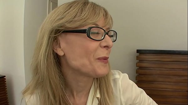 Sensual Nina Hartley clip – she catches her stepson and shows him how a real older woman fucks